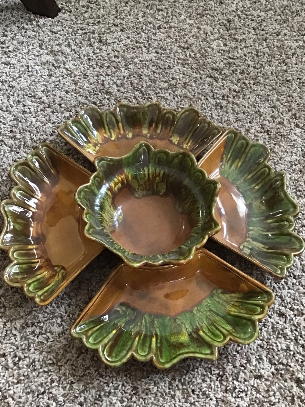 California pottery L58 Green - 5 Piece Decorative Bowl and serving dishes